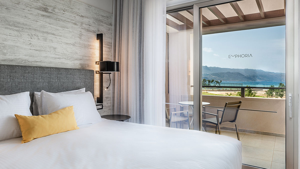 Family Suite Side Sea View 